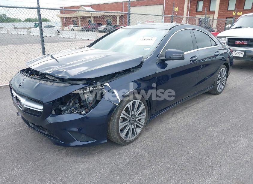 Photo 2 of 2018 Mercedes-benz Cla 250 (VIN WDDSJ4EB4JN637135)