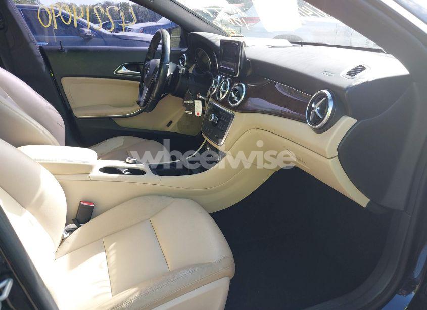 Photo 5 of 2014 Mercedes-benz Cla 250 (VIN WDDSJ4EB5EN046902)