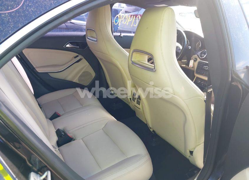 Photo 8 of 2014 Mercedes-benz Cla 250 (VIN WDDSJ4EB5EN046902)