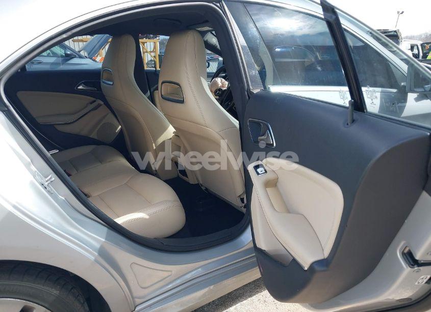 Photo 8 of 2014 Mercedes-benz Cla 250 (VIN WDDSJ4EB5EN154811)