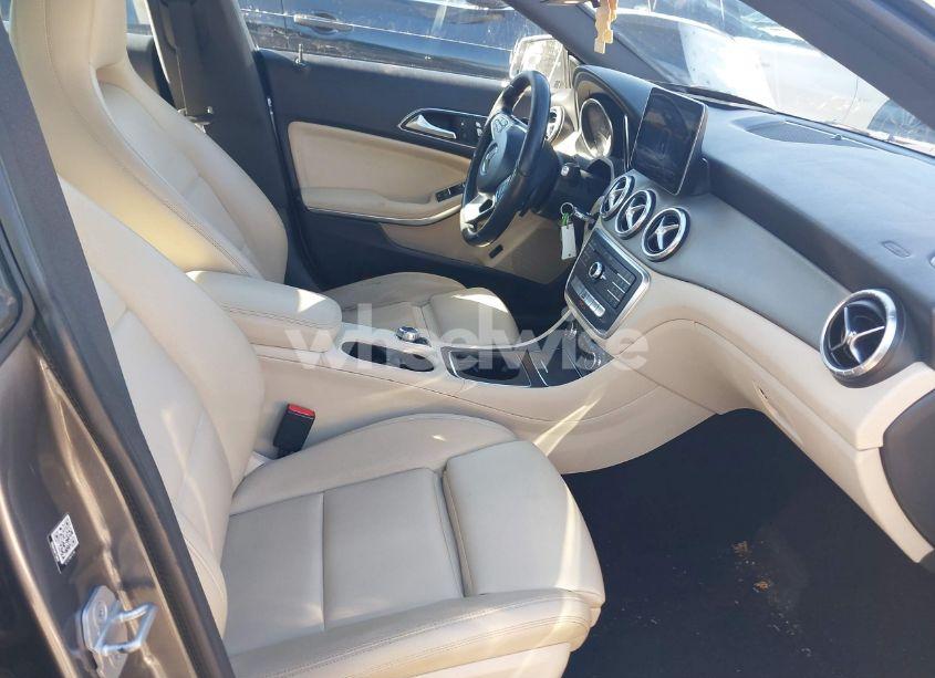 Photo 5 of 2017 Mercedes-benz Cla 250 (VIN WDDSJ4EB5HN444891)