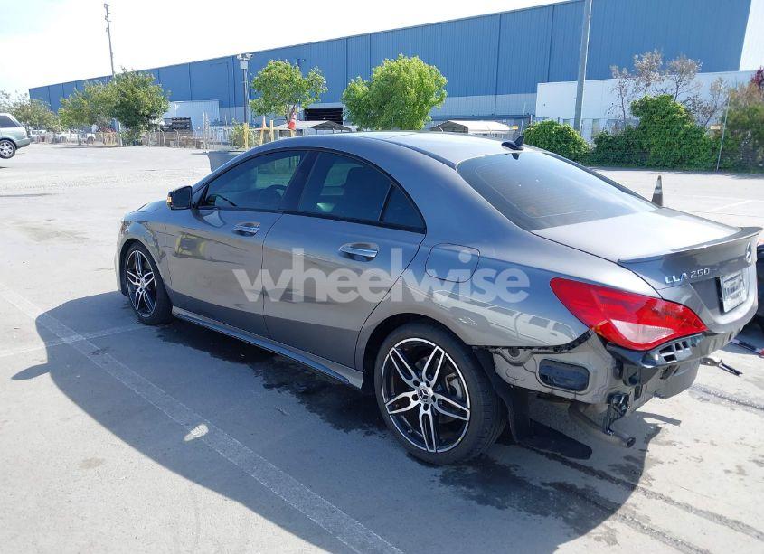 Photo 3 of 2018 Mercedes-benz Cla 250 (VIN WDDSJ4EB5JN649987)