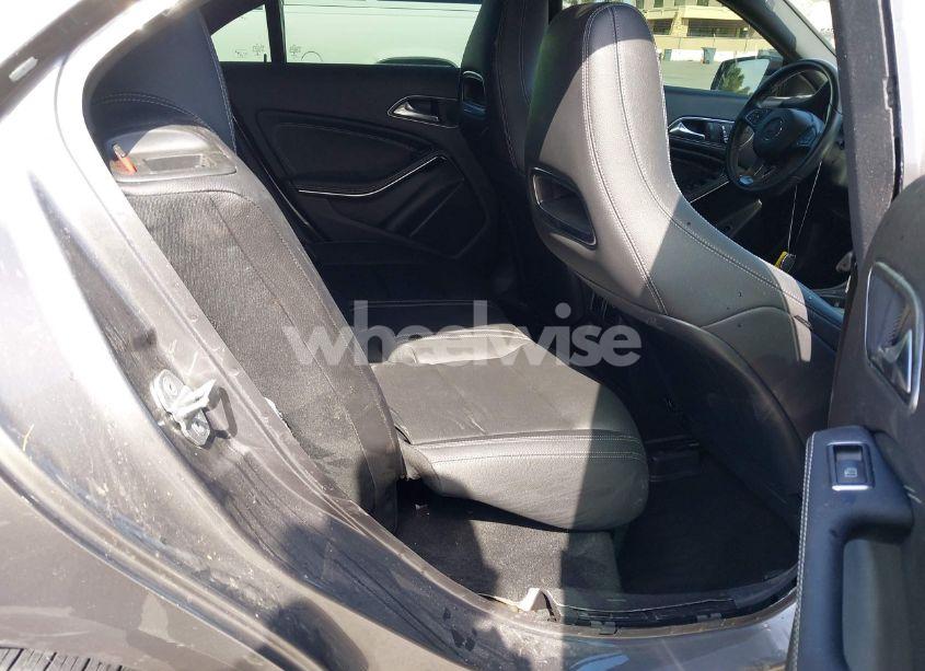 Photo 8 of 2018 Mercedes-benz Cla 250 (VIN WDDSJ4EB5JN649987)