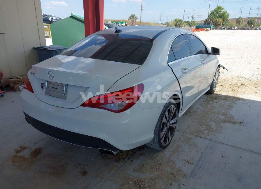 Photo 4 of 2016 Mercedes-benz Cla 250 (VIN WDDSJ4EB6GN324399)