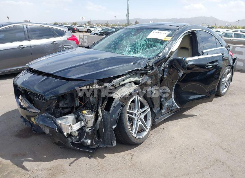 Photo 2 of 2018 Mercedes-benz Cla 250 (VIN WDDSJ4EB6JN551566)