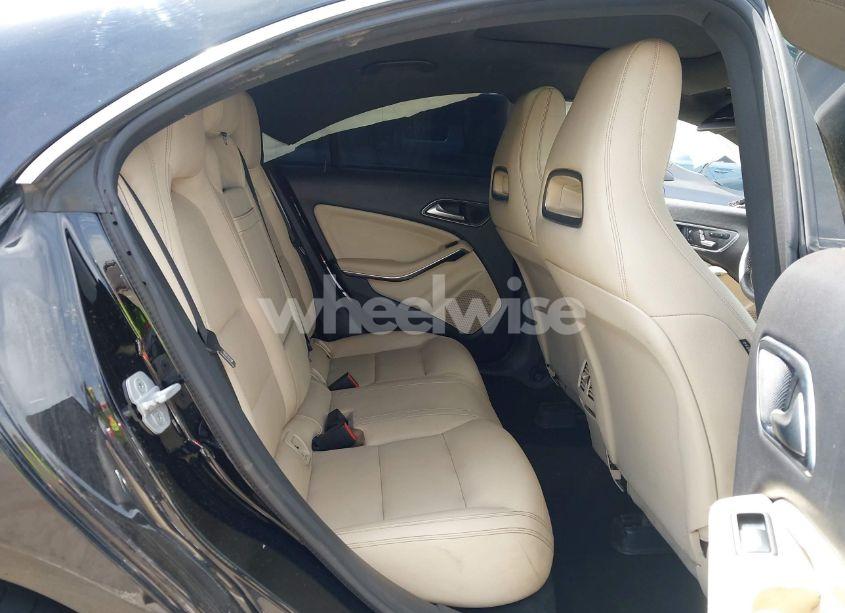 Photo 8 of 2018 Mercedes-benz Cla 250 (VIN WDDSJ4EB6JN551566)