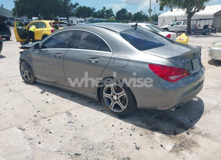 Photo 3 of 2014 Mercedes-benz Cla 250 (VIN WDDSJ4EB7EN046948)
