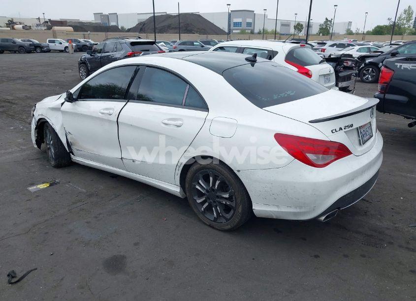 Photo 3 of 2014 Mercedes-benz Cla 250 (VIN WDDSJ4EB7EN104248)