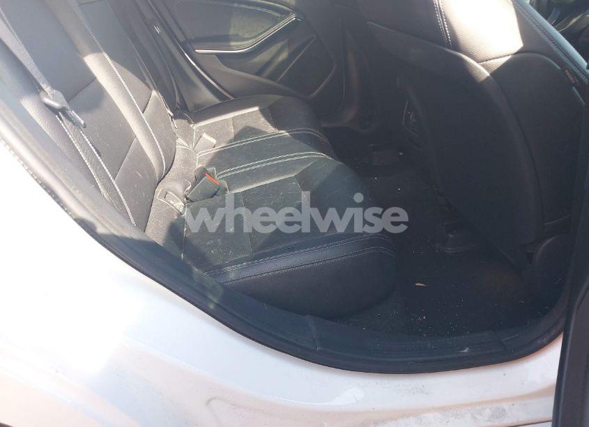 Photo 8 of 2018 Mercedes-benz Cla 250 (VIN WDDSJ4EB7JN694154)