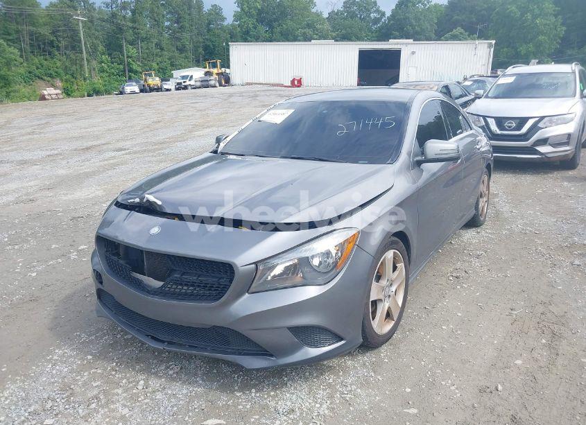 Photo 2 of 2015 Mercedes-benz Cla 250 (VIN WDDSJ4EB8FN271445)