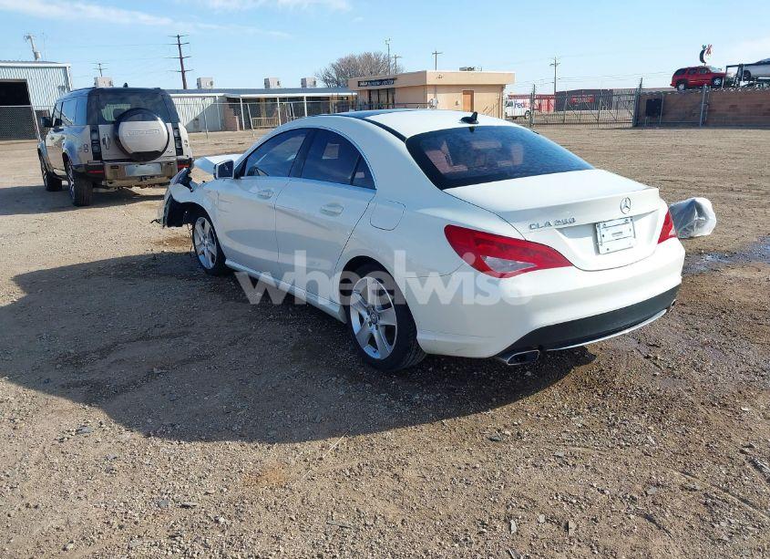 Photo 3 of 2016 Mercedes-benz Cla 250 (VIN WDDSJ4EB8GN338773)