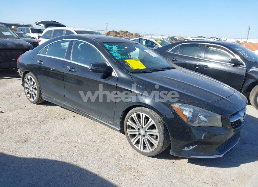 2017 Mercedes-benz Cla 250 (VIN WDDSJ4EB8HN498184) main photo