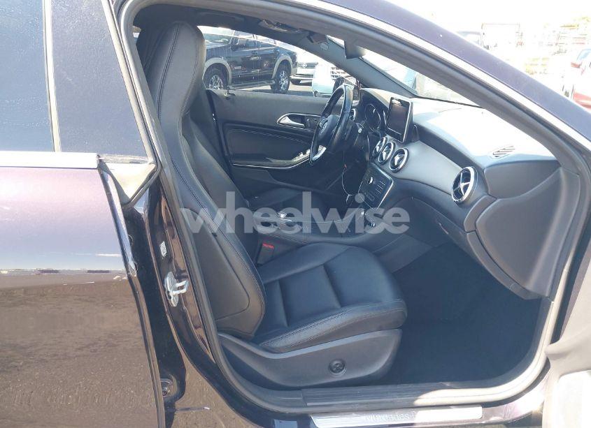 Photo 5 of 2015 Mercedes-benz Cla 250 (VIN WDDSJ4EB9FN194326)