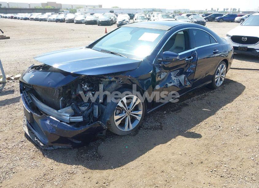 Photo 2 of 2018 Mercedes-benz Cla 250 (VIN WDDSJ4EB9JN629869)