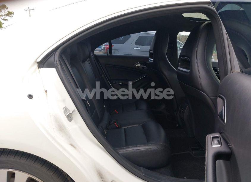 Photo 8 of 2014 Mercedes-benz Cla 250 (VIN WDDSJ4EBXEN052730)