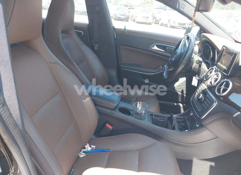 Photo 5 of 2014 Mercedes-benz Cla 250 (VIN WDDSJ4EBXEN055174)