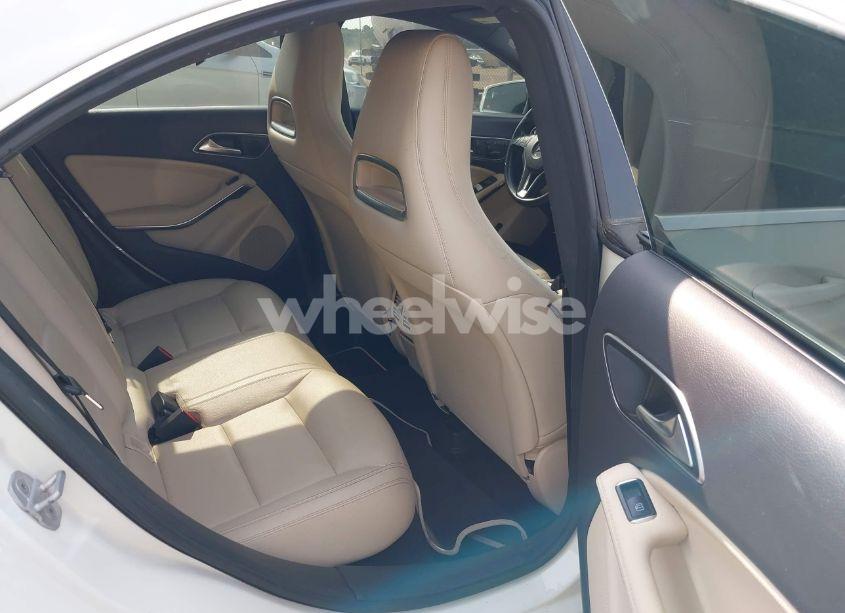 Photo 8 of 2014 Mercedes-benz Cla 250 (VIN WDDSJ4EBXEN113882)