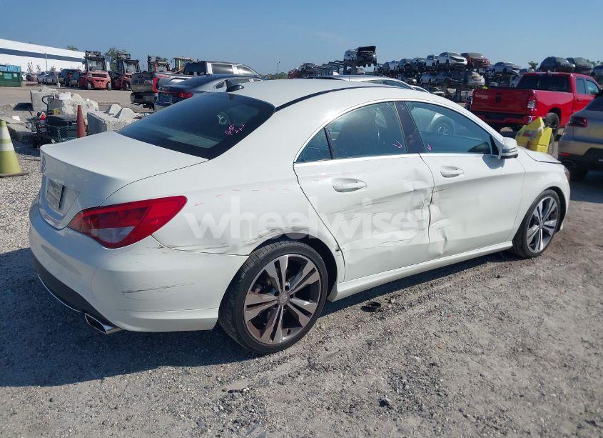 Photo 4 of 2015 Mercedes-benz Cla 250 (VIN WDDSJ4EBXFN240102)