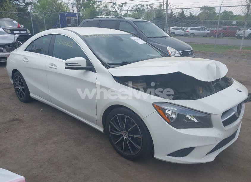 2015 Mercedes-benz Cla 250 4MATIC (VIN WDDSJ4GB0FN194180) main photo