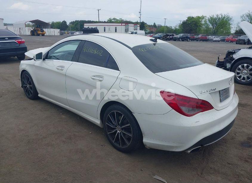 Photo 3 of 2015 Mercedes-benz Cla 250 4MATIC (VIN WDDSJ4GB0FN194180)
