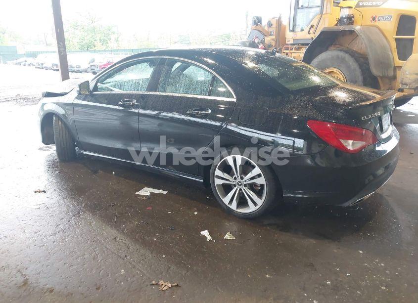 Photo 3 of 2018 Mercedes-benz Cla 250 4MATIC (VIN WDDSJ4GB0JN656567)