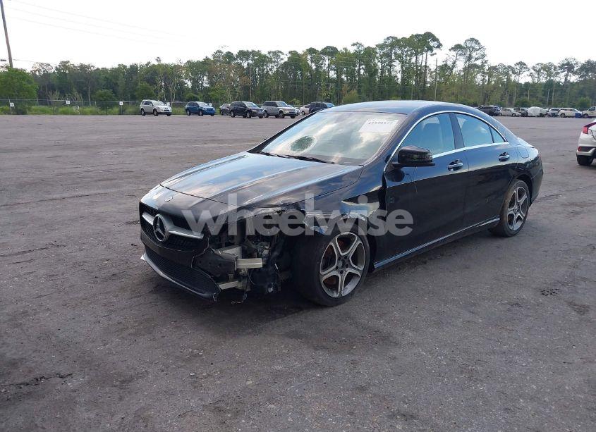 Photo 2 of 2018 Mercedes-benz Cla 250 4MATIC (VIN WDDSJ4GB0JN689861)