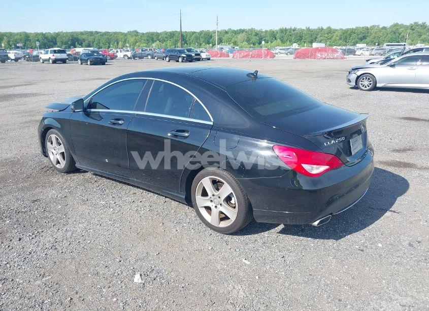 Photo 3 of 2015 Mercedes-benz Cla 250 4MATIC (VIN WDDSJ4GB2FN236459)