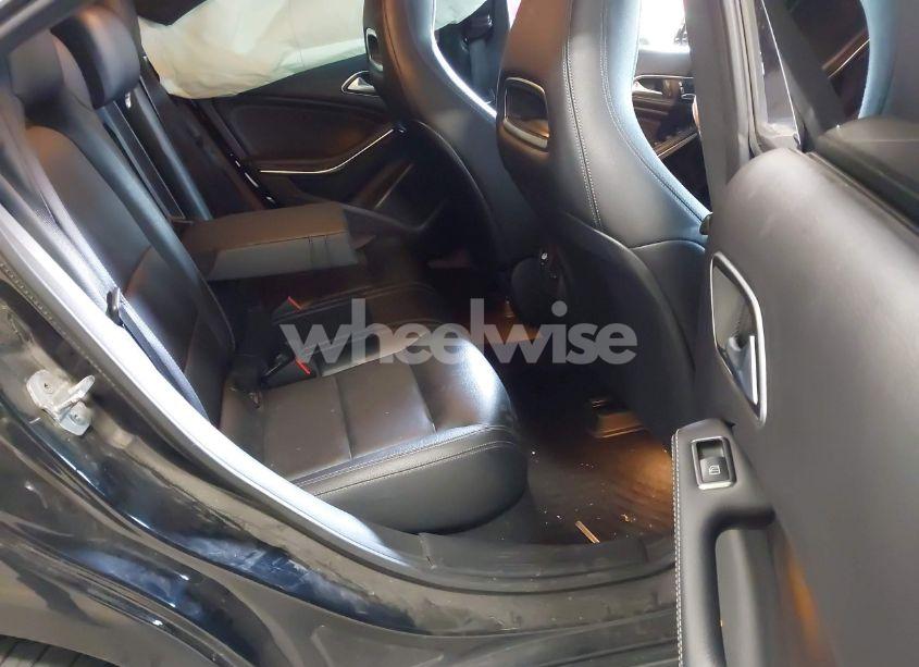 Photo 8 of 2018 Mercedes-benz Cla 250 4MATIC (VIN WDDSJ4GB2JN658708)