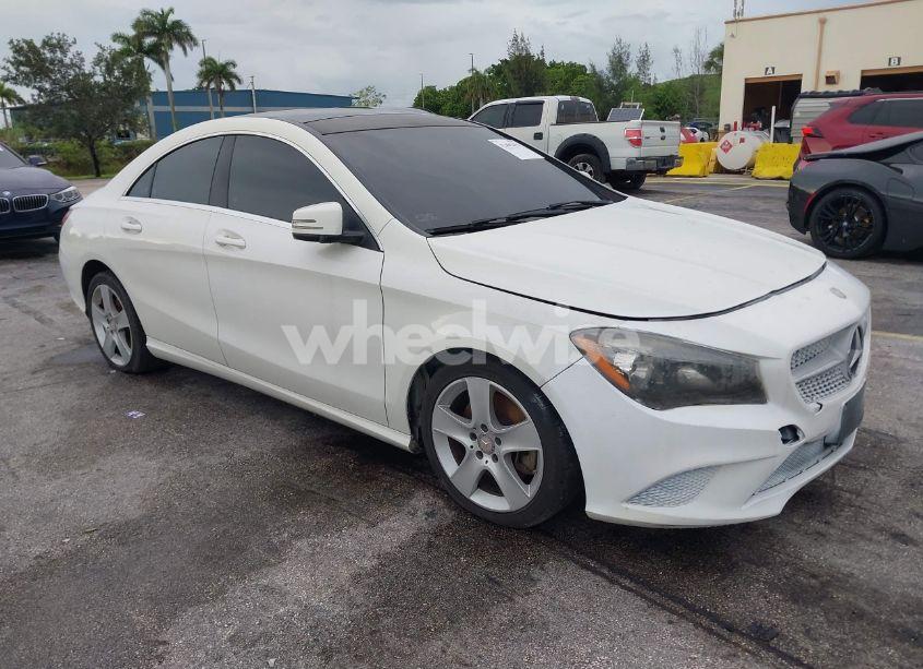 2015 Mercedes-benz Cla 250 4MATIC (VIN WDDSJ4GB3FN255103) main photo