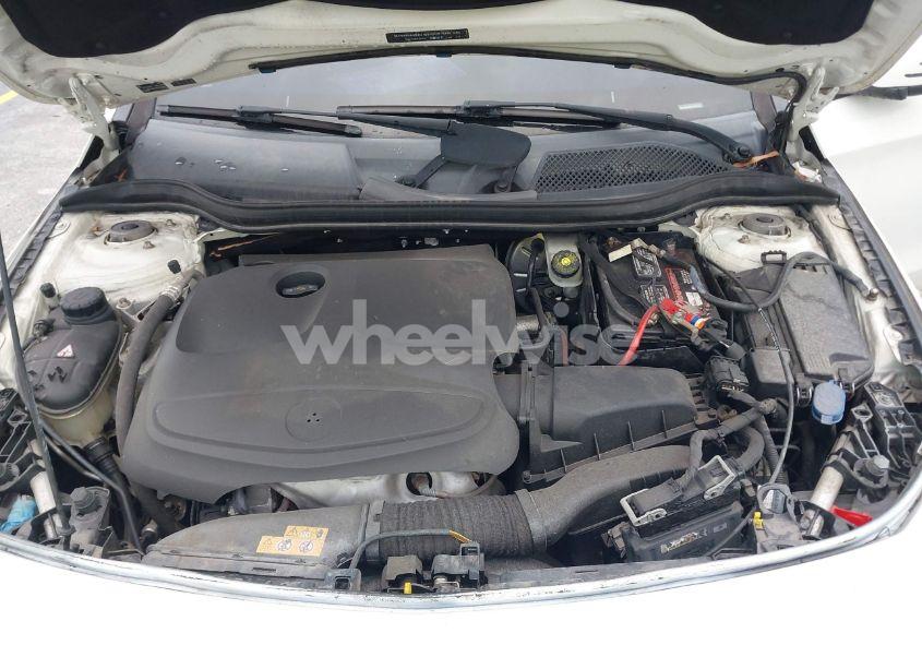 Photo 10 of 2015 Mercedes-benz Cla 250 4MATIC (VIN WDDSJ4GB3FN255103)