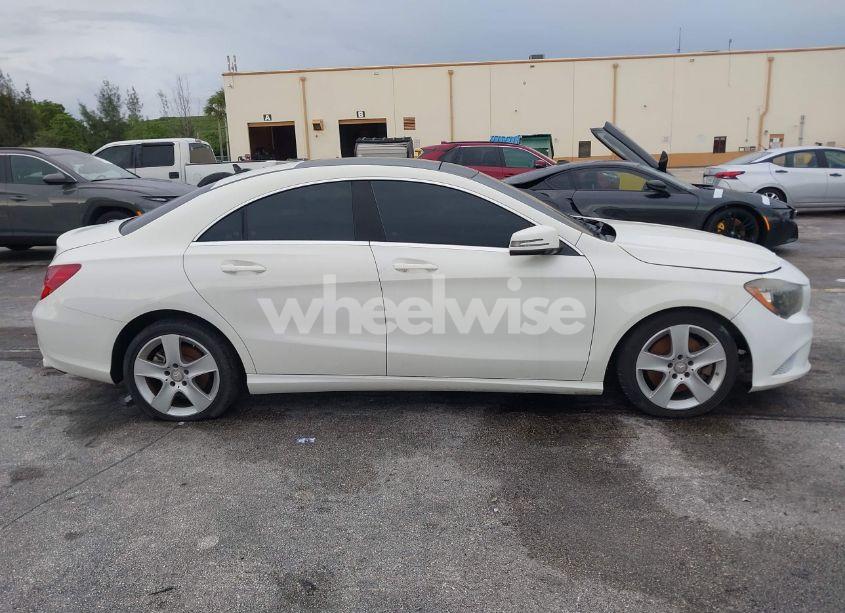 Photo 13 of 2015 Mercedes-benz Cla 250 4MATIC (VIN WDDSJ4GB3FN255103)