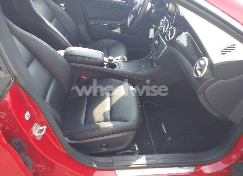Photo 5 of 2014 Mercedes-benz Cla 250 4MATIC (VIN WDDSJ4GB4EN130447)