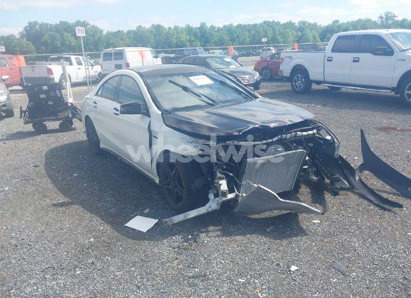 2014 Mercedes-benz Cla 250 4MATIC (VIN WDDSJ4GB4EN137298) main photo