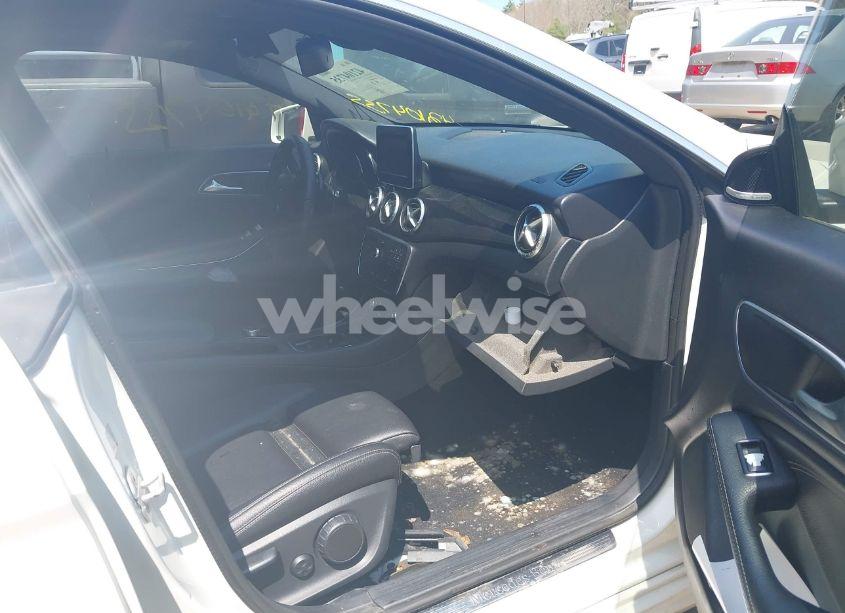 Photo 5 of 2016 Mercedes-benz Cla 250 4MATIC (VIN WDDSJ4GB6GN367363)