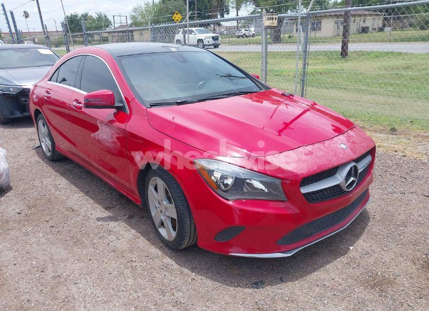 2017 Mercedes-benz Cla 250 4MATIC (VIN WDDSJ4GB6HN403439) main photo