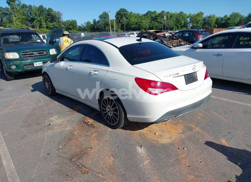 Photo 3 of 2018 Mercedes-benz Cla 250 4MATIC (VIN WDDSJ4GB6JN604859)
