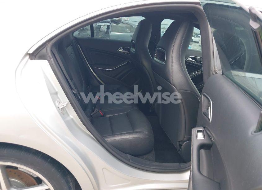 Photo 8 of 2015 Mercedes-benz Cla 250 4MATIC (VIN WDDSJ4GB8FN183749)