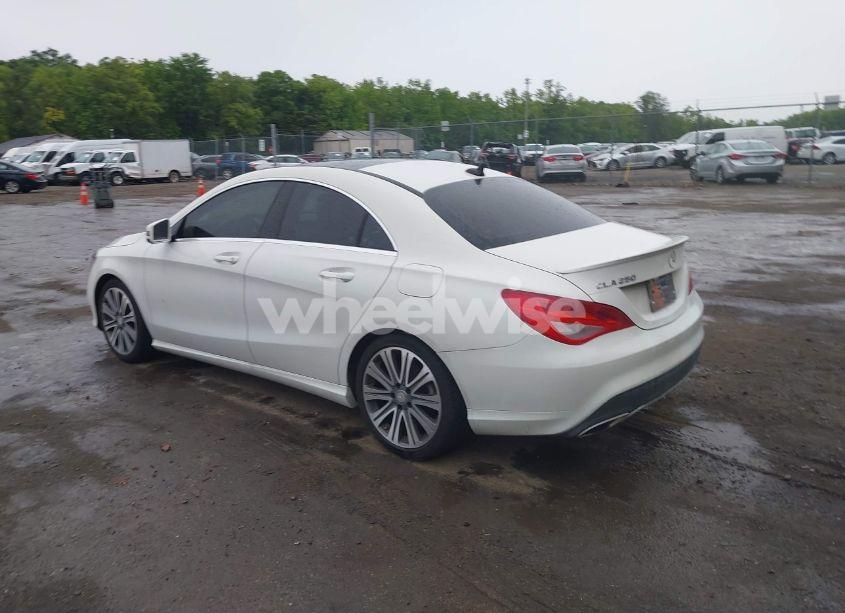 Photo 3 of 2017 Mercedes-benz Cla 250 4MATIC (VIN WDDSJ4GB9HN448164)