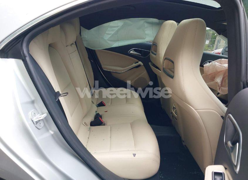 Photo 8 of 2018 Mercedes-benz Cla 250 4MATIC (VIN WDDSJ4GB9JN524939)