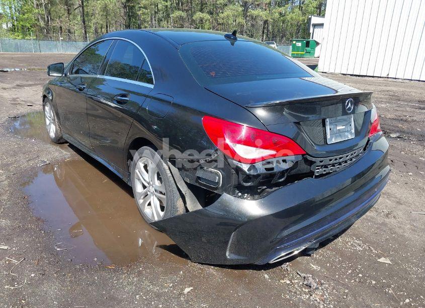Photo 3 of 2018 Mercedes-benz Cla 250 4MATIC (VIN WDDSJ4GB9JN694346)
