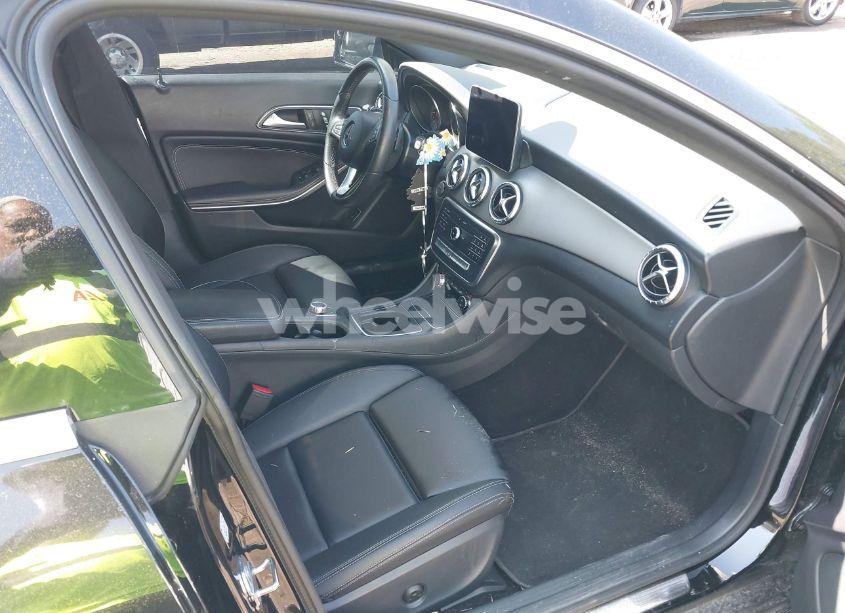 Photo 5 of 2018 Mercedes-benz Cla 250 4MATIC (VIN WDDSJ4GB9JN694346)