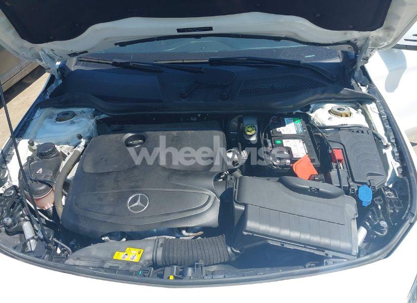 Photo 10 of 2018 Mercedes-benz Cla 250 4MATIC (VIN WDDSJ4GBXJN693447)