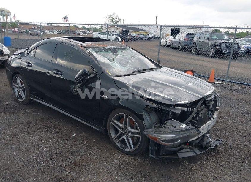2014 Mercedes-benz Cla 45 AMG 4MATIC (VIN WDDSJ5CB5EN067774) main photo