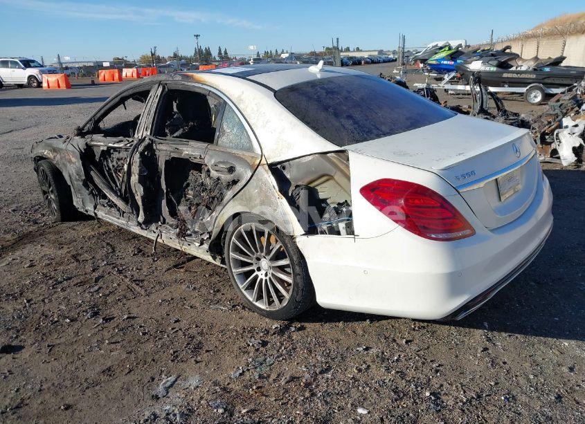 Photo 3 of 2014 Mercedes-benz S 550 (VIN WDDUG8CB0EA044421)