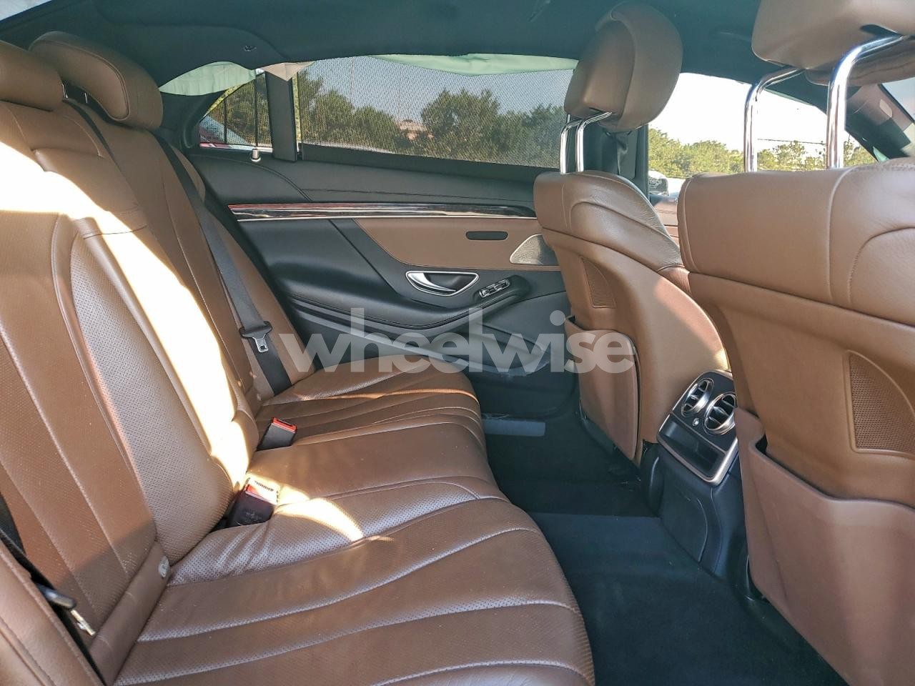 Photo 10 of 2017 MERCEDES-BENZ S 550 (VIN WDDUG8CB0HA310752)