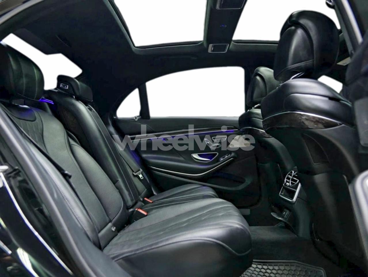 Photo 6 of 2015 MERCEDES-BENZ S 550 (VIN WDDUG8CB4FA120000)