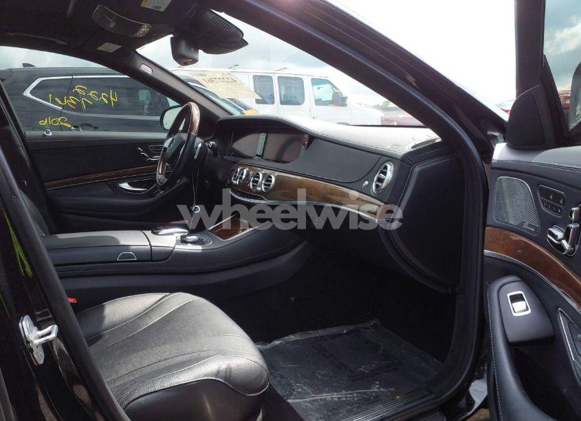 Photo 5 of 2016 Mercedes-benz S 550 (VIN WDDUG8CB9GA264711)