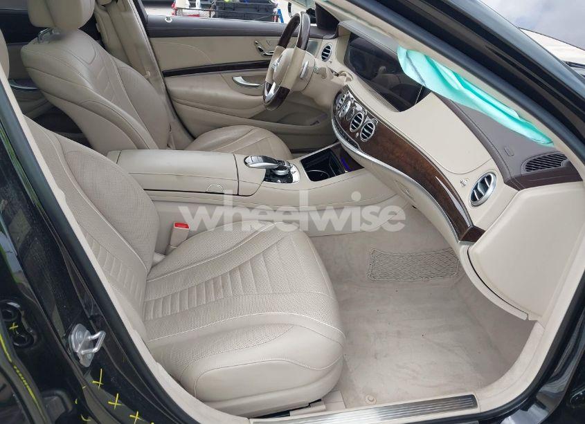 Photo 5 of 2018 Mercedes-benz S 560 (VIN WDDUG8DB0JA389005)