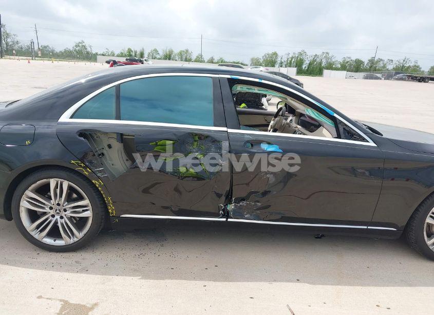 Photo 6 of 2018 Mercedes-benz S 560 (VIN WDDUG8DB0JA389005)