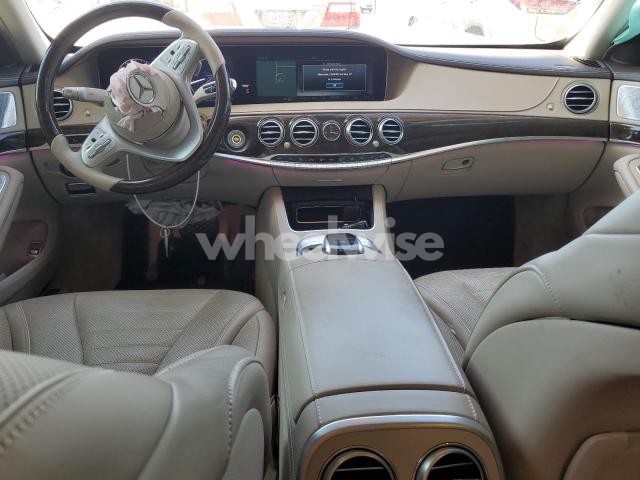 Photo 10 of 2018 MERCEDES-BENZ S 560 (VIN WDDUG8DB0JA397220)